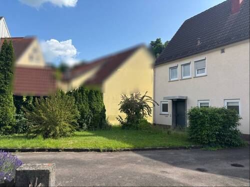 Hof und Vorgarten - 5 Zimmer Einfamilienhaus zum Kaufen in Giengen