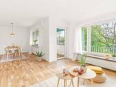 Wohnzimmer - Lichtdurchflutet, traumhaft modernisiert und direkt an den Weinbergen