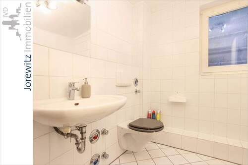 025 - Haus B - Souterrain - Bad - 