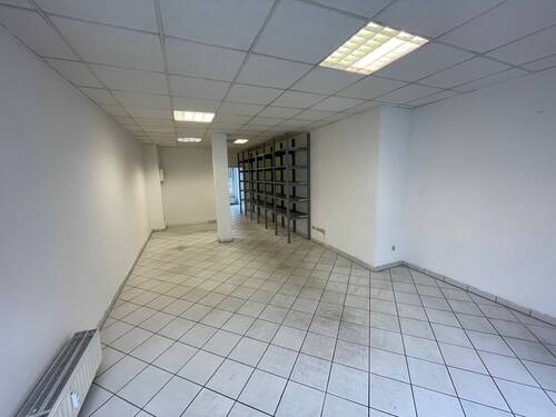 Blick innen, linke Hälfte, derzeitig frei - 