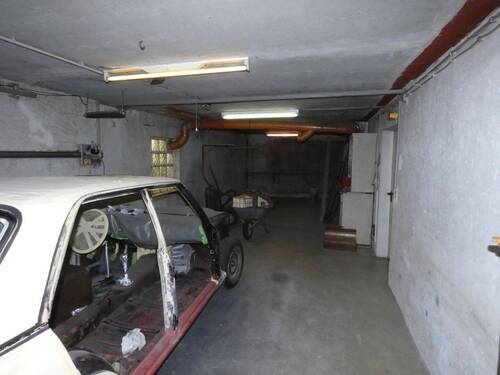 große Garage - 
