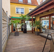 Individuelles Einfamilienhaus mit Wintergarten, Dachstudio und außergewöhnlichem Außenbereich - Hamburg Wandsbek