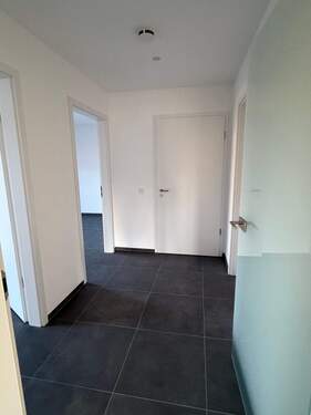 Flur EG rechts.jpeg - Terrassenwohnung mit 101,00 m&sup2; in Steinhagen zum Kaufen