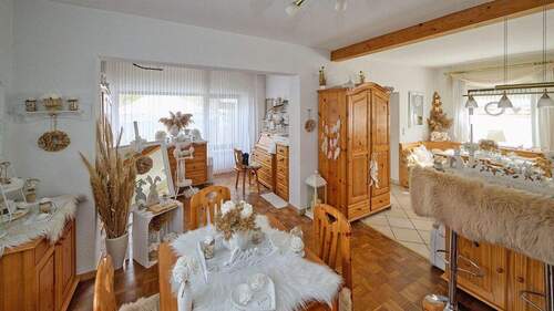 Wohnzimmer - Doppelhaushälfte mit 112,00 m&sup2; in Moers zum Kaufen