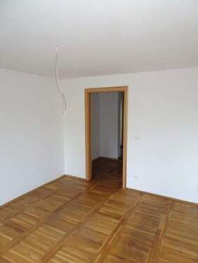 Zimmer (Wohnung 2) - 