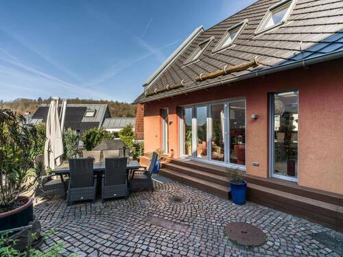 Ruhe-Oase - 5 Zimmer Einfamilienhaus zum Kaufen in Wiesbaden