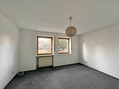 Schlafzimmer EG - Mehrfamilienhaus, Wohnhaus mit 115,00 m² in Wettstetten zum Kaufen