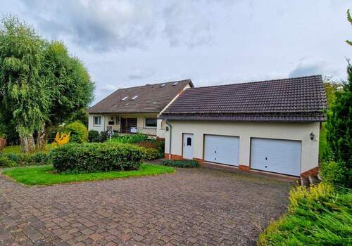 Gesamtansicht - 8 Zimmer Einfamilienhaus zum Kaufen in Heringen