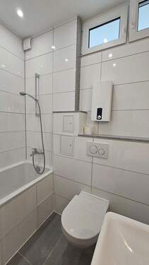 Bad - 1 Zimmer Etagenwohnung in Berlin