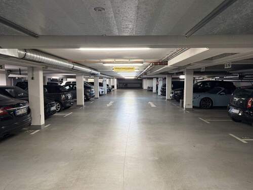 Moderne Tiefgarage - HH-EPPENDORF: Keine Parkplatzsuche mehr! TG-Stellplatz, eigene E-Ladestation (Wallbox) möglich!