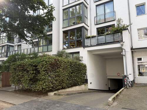 Die Garageneinfahrt - Garage, Stellplatz zum Kaufen in Hamburg