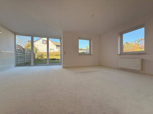 Wohnzimmer - 5 Zimmer Doppelhaushälfte zum Kaufen in Busdorf