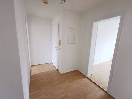 Flur - 3 Zimmer Etagenwohnung in Celle