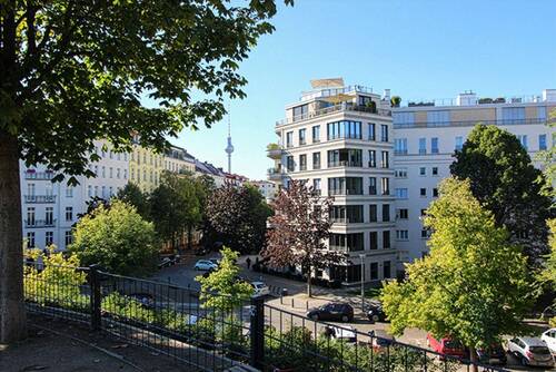 Blick vom Park am Wasserturm - 
