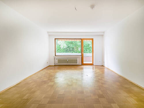 Wohnzimmer - 4 Zimmer Etagenwohnung in Karlsruhe / Wolfartsweier