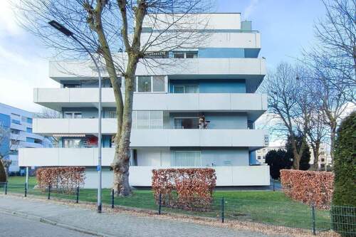 Attraktive 3-Zimmer Wohnung im beliebten Buxtehude - Geräumige 3-Zimmer-Wohnung mit 2 Balkonen in zentrumsnaher Lage