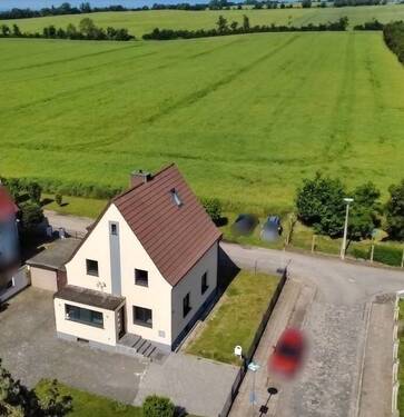 Hausansicht - Erstbezug! Frisch saniertes EFH am Ortsrand Oschersleben!