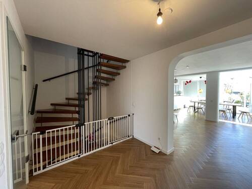 Treppe EG - 4 Zimmer Reihenmittelhaus in Ludwigshafen