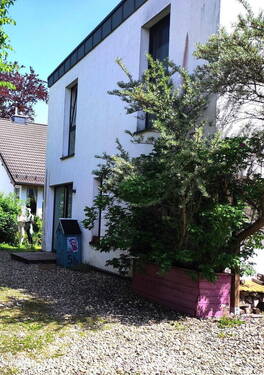 Haus-Eingang - 5 Zimmer Einfamilienhaus in Burscheid