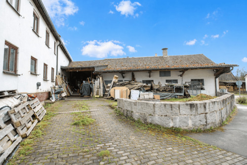 Außenansicht 2 - 1 Zimmer Mehrfamilienhaus, Wohnhaus zum Kaufen in Kettershausen