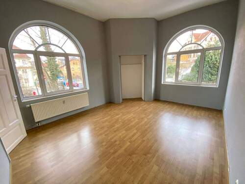 Schlafzimmer - Wunderschöne ruhig gelegene 2-Zimmer-Erdgeschoss Wohnung in Sonneberg