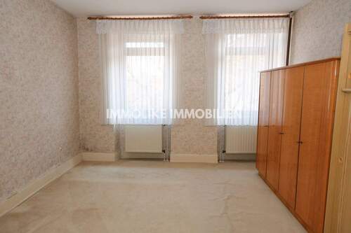 Schlafzimmer - Mehrfamilienhaus, Wohnhaus mit 207,00 m&sup2; in Steinau an der Straße zum Kaufen