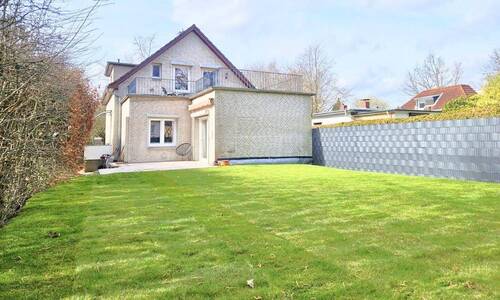 Garten - Ihr neues Zuhause in HH-Niendorf: Großzügiges, modernisiertes Einfamilienhaus