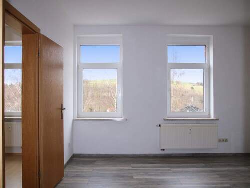 Wohnraum-Schlafzimmer - Nette kleine Wohnung für Singles oder junge Paare