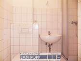 Dusche-WC - Etagenwohnung mit 40,00 m² in Greiz zur Miete