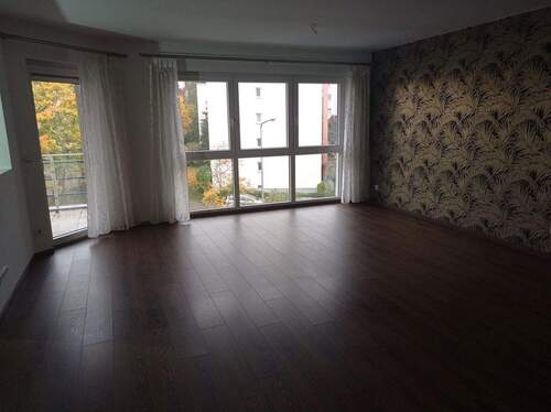 Wohnzimmer - 3 Zimmer Etagenwohnung in Wiesbaden