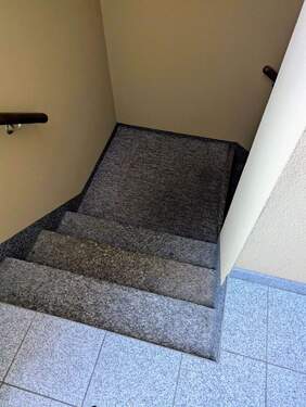 Treppe Hausflur - 