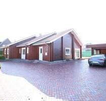 Topgepflegtes, schickes Holzwohnhaus mit Carport-Gerätegebäude in ruhiger Sackgassenlage - Molbergen