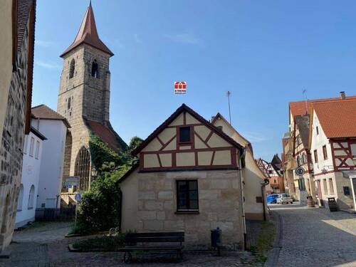 ex 2 - 5 Zimmer Mehrfamilienhaus, Wohnhaus zum Kaufen in Lauf /P.