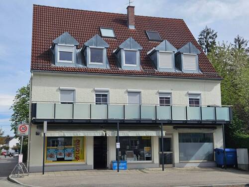 Frontansicht - 'Solide investieren in zentraler Lage: Anteil an gepflegtem Wohn- und Geschäftshaus in Burghausen'
