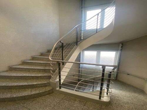 Treppenhaus - 1 Zimmer Büro zur Miete in Düsseldorf