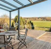 Modernisiertes Dreifamilienhaus mit 358 m², 16,5 kWp PV & traumhafter Süd-Terrasse mit Fernblick - Kalbach Niederkalbach