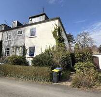 Seltene Chance in Huttrop: Reihenendhaus auf großem Grundstück - Essen