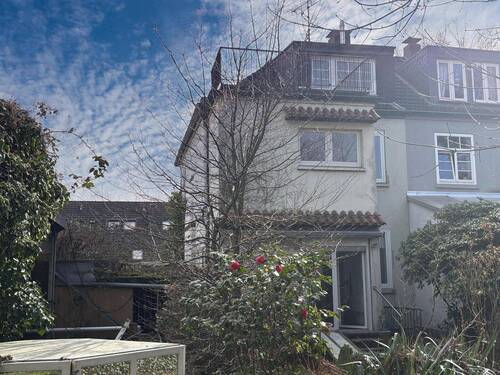 Rückansicht - 4 Zimmer Reihenendhaus in Essen