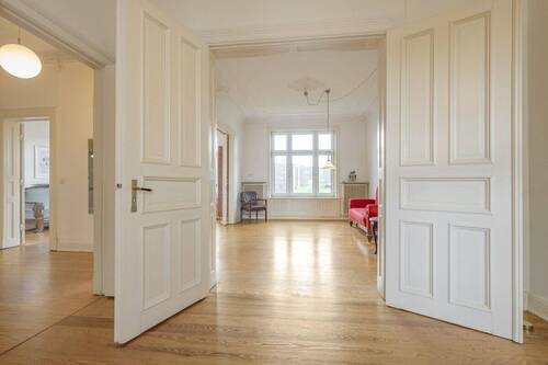 Durchgang - Etagenwohnung mit 114,60 m&sup2; in Hamburg zum Kaufen