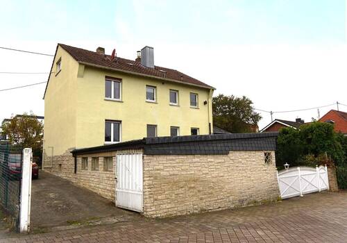 Ansicht Einfahrt - 4 Zimmer Mehrfamilienhaus, Wohnhaus zum Kaufen in Bad Kreuznach
