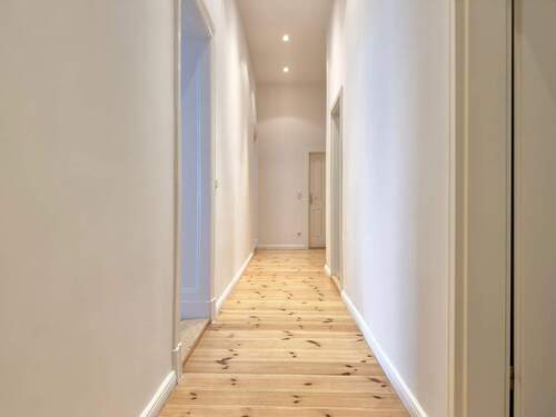 Flur - Altbau-Charme im Soldiner Kiez - Seltene Gelegenheit im Leerstand