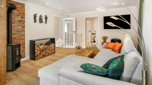 EG Wohnzimmer 1 - Stilvoll wohnen im Grünen - kernsanierte DHH mit EBK und großem Grundstück in Neu Madlitz