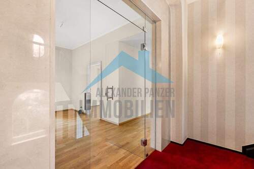 Eingangsbereich - 4 Zimmer Etagenwohnung zur Miete in Fuldatal / Ihringshausen