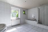 Badezimmer - EG - 5 Zimmer Einfamilienhaus in Wathlingen