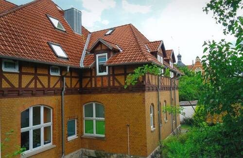 NO-Ansicht mit Fenster der 3-R-Whg. - 