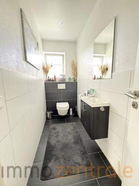 9ED0D176-69D6-4D85-80AC-7D3504990703_1_105_c - 