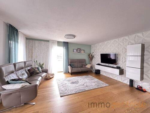 06D79FEE-9767-4E62-98B6-38BBBE45F035_1_105_c - 