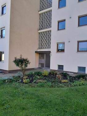 Eingang - 3 Zimmer Etagenwohnung zum Kaufen in Bitz