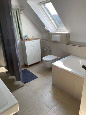 Bad OG.jpg - 5 Zimmer Einfamilienhaus zur Miete in Bargteheide