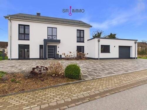 Bild 1 - Hochwertiges, neuwertiges Einfamilienhaus in Koxhausen